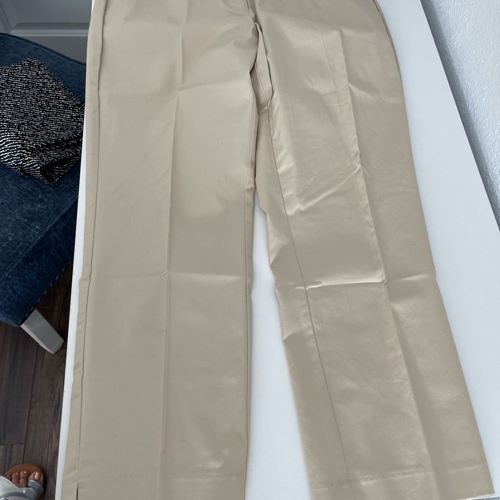 New York & Co cropped pants - Picture 2 of 2